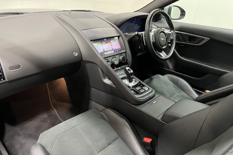 2024 (24) JAGUAR F-TYPE 2.0 P300 R-Dynamic 2dr Auto 5993083