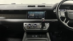 2022 (22) LAND ROVER DEFENDER 3.0 D300 X-Dynamic S 110 5dr Auto 5983449
