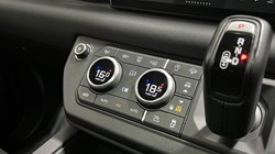 2022 (22) LAND ROVER DEFENDER 3.0 D300 X-Dynamic S 110 5dr Auto 5983456