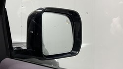2022 (22) LAND ROVER DEFENDER 3.0 D300 X-Dynamic S 110 5dr Auto 5983443