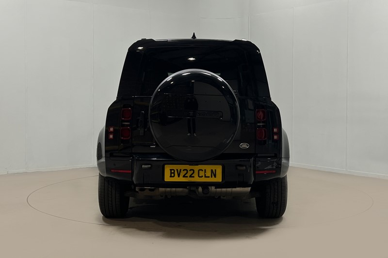 2022 (22) LAND ROVER DEFENDER 3.0 D300 X-Dynamic S 110 5dr Auto 5983418