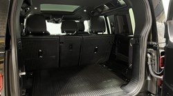 2022 (22) LAND ROVER DEFENDER 3.0 D300 X-Dynamic S 110 5dr Auto 5983431