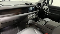 2022 (22) LAND ROVER DEFENDER 3.0 D300 X-Dynamic S 110 5dr Auto 5983425