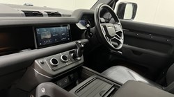 2022 (22) LAND ROVER DEFENDER 3.0 D300 X-Dynamic S 110 5dr Auto 5983435