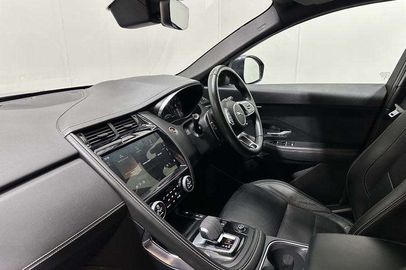 2023 (73) JAGUAR E-PACE 2.0 D200 R-Dynamic S 5dr Auto 5988028