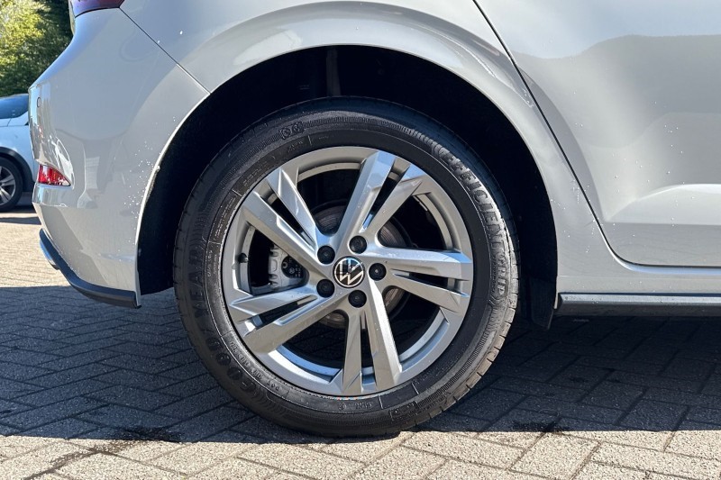2024 (74) VOLKSWAGEN POLO 1.0 TSI 115 R-Line 5dr DSG 5352463