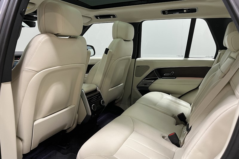 2022 (22) LAND ROVER RANGE ROVER 3.0 D350 SE 4dr Auto 5983124