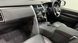 2024 (73) LAND ROVER DISCOVERY 3.0 D300 Dynamic HSE 5dr Auto 5991825