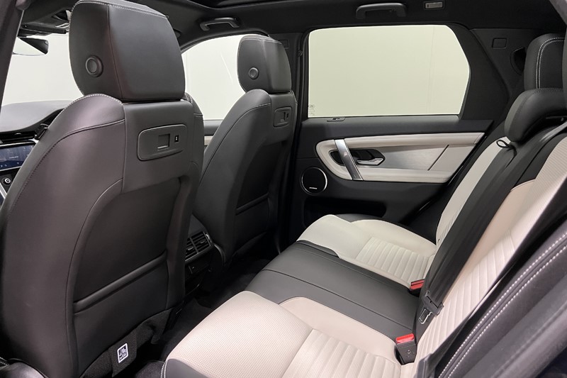 2022 (22) LAND ROVER DISCOVERY SPORT 1.5 P300e R-Dynamic SE 5dr Auto [5 Seat] 5991761