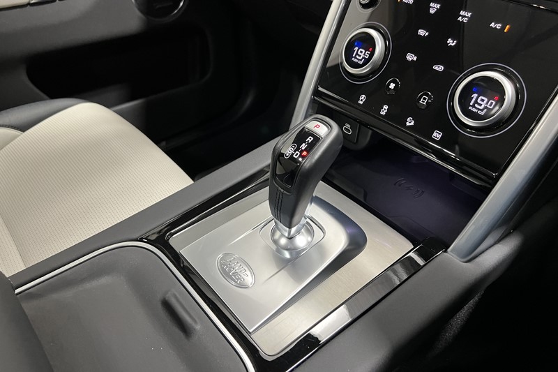 2022 (22) LAND ROVER DISCOVERY SPORT 1.5 P300e R-Dynamic SE 5dr Auto [5 Seat] 5991742
