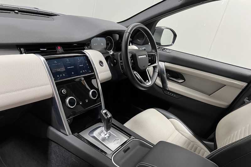 2022 (22) LAND ROVER DISCOVERY SPORT 1.5 P300e R-Dynamic SE 5dr Auto [5 Seat] 5991762