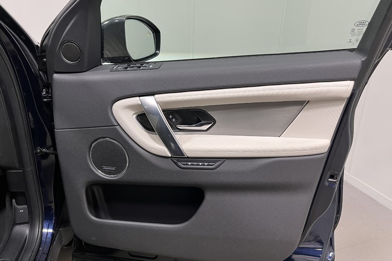 2022 (22) LAND ROVER DISCOVERY SPORT 1.5 P300e R-Dynamic SE 5dr Auto [5 Seat] 5991749
