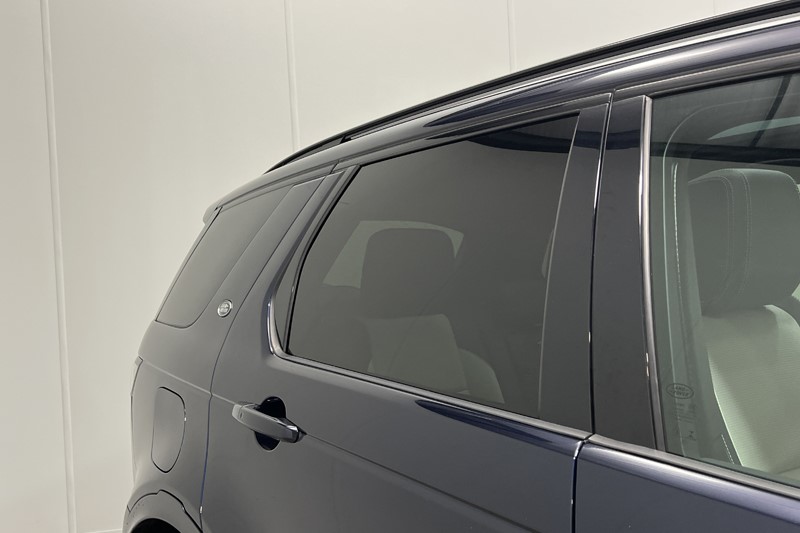 2022 (22) LAND ROVER DISCOVERY SPORT 1.5 P300e R-Dynamic SE 5dr Auto [5 Seat] 5991756