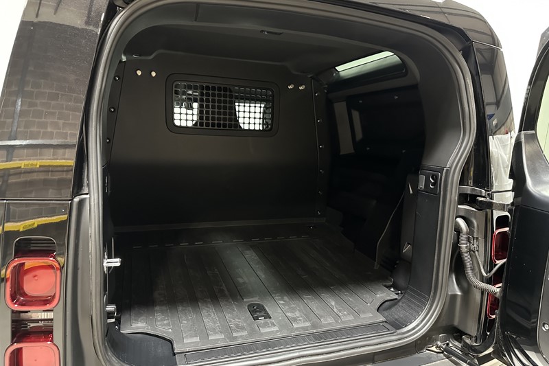 2025 (74) LAND ROVER COMMERCIAL DEFENDER 3.0 D350 Hard Top X-Dynamic HSE Auto [3 Seat] 5986892