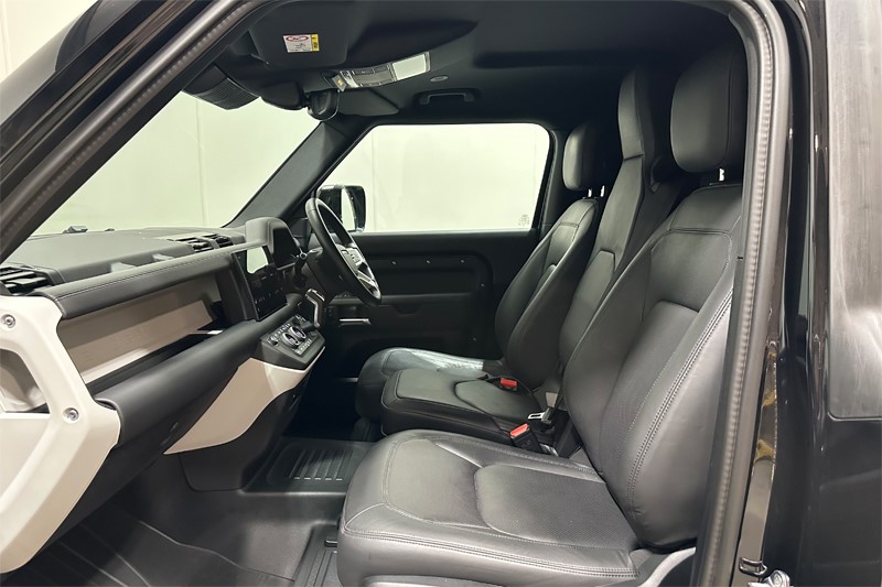2025 (74) LAND ROVER COMMERCIAL DEFENDER 3.0 D350 Hard Top X-Dynamic HSE Auto [3 Seat] 5986857
