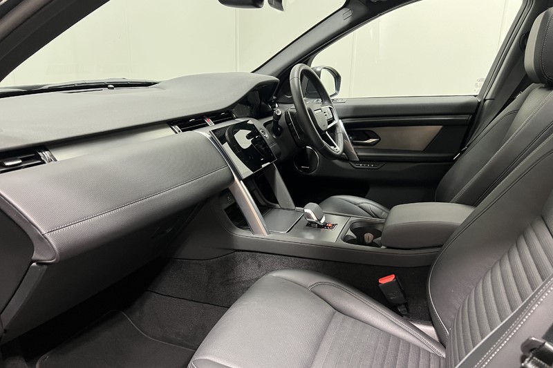 2024 (24) LAND ROVER DISCOVERY SPORT 2.0 D200 Dynamic SE 5dr Auto [7 Seat] 5993270