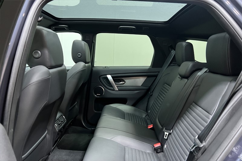 2024 (24) LAND ROVER DISCOVERY SPORT 2.0 D200 Dynamic SE 5dr Auto [7 Seat] 5993239