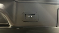 2022 (72) LAND ROVER RANGE ROVER EVOQUE 1.5 P300e R-Dynamic HSE 5dr Auto 5984160
