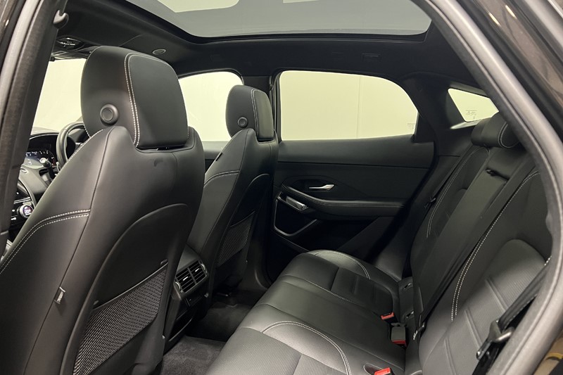 2022 (72) JAGUAR E-PACE 2.0 D200 R-Dynamic HSE 5dr Auto 5993537