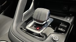 2022 (72) JAGUAR E-PACE 2.0 D200 R-Dynamic HSE 5dr Auto 5993525