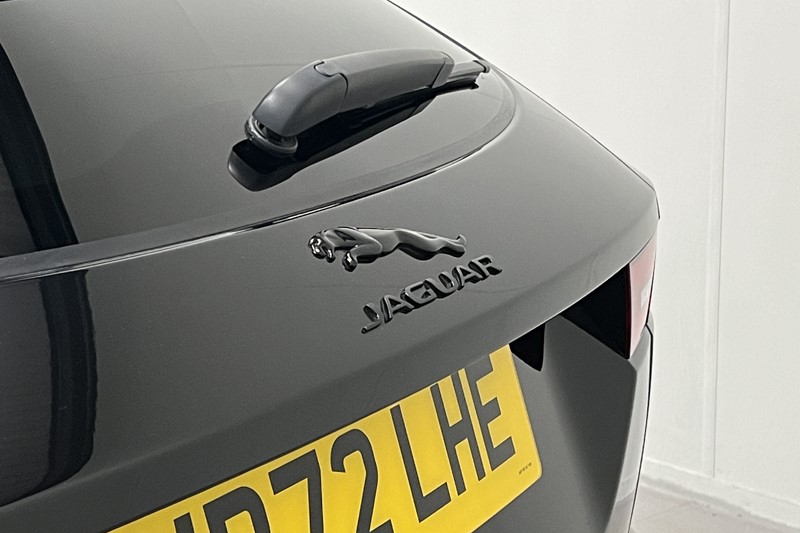 2022 (72) JAGUAR E-PACE 2.0 D200 R-Dynamic HSE 5dr Auto 5993547