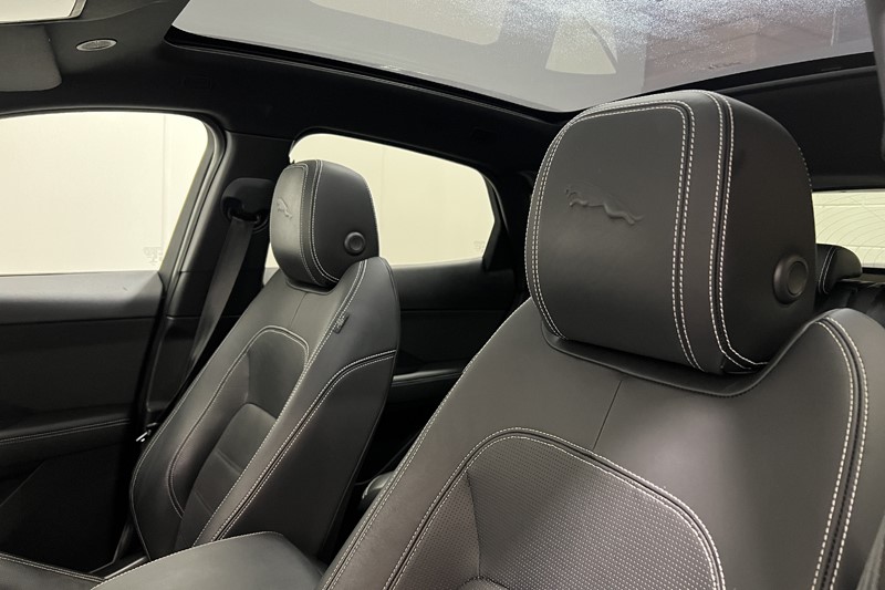 2022 (72) JAGUAR E-PACE 2.0 D200 R-Dynamic HSE 5dr Auto 5993536