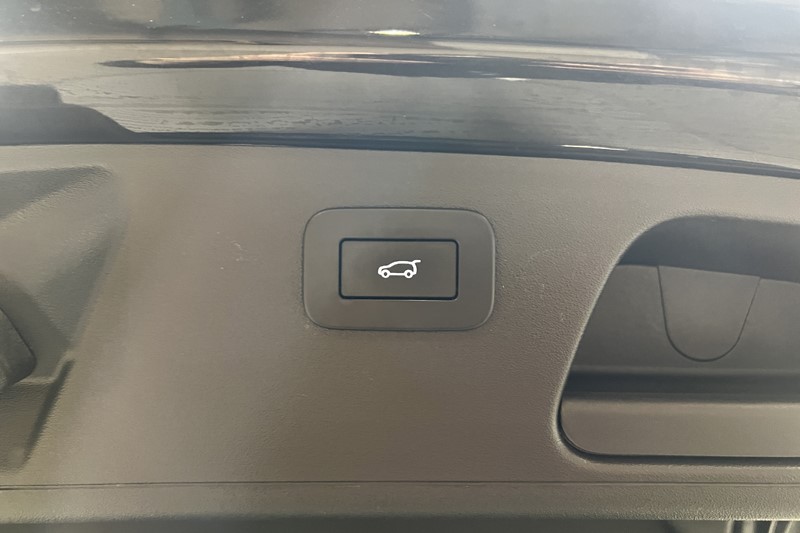2022 (72) JAGUAR E-PACE 2.0 D200 R-Dynamic HSE 5dr Auto 5993544