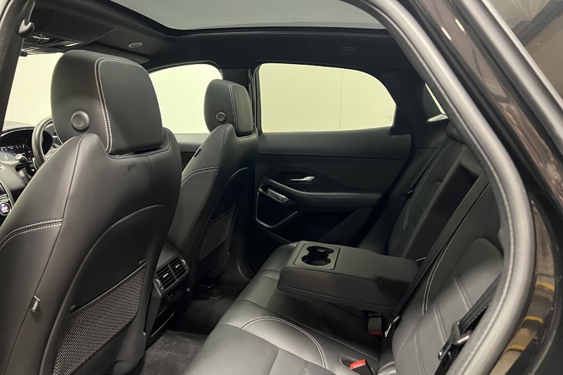 2022 (72) JAGUAR E-PACE 2.0 D200 R-Dynamic HSE 5dr Auto 5993541