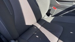 2025 (75) KIA SPORTAGE 1.6T GDi HEV Pure 5dr Auto 5333257