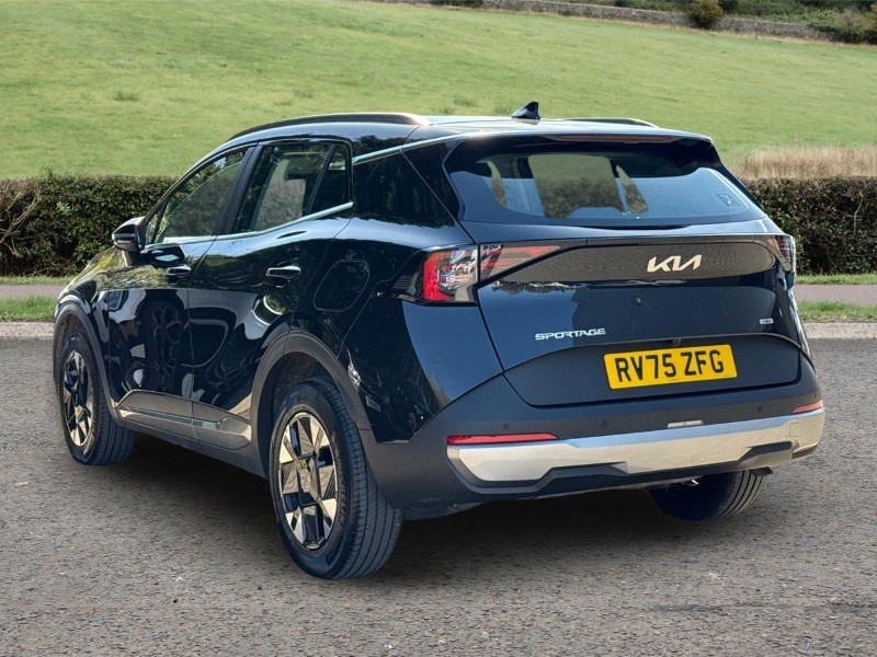 2025 (75) KIA SPORTAGE 1.6T GDi HEV Pure 5dr Auto 5333244