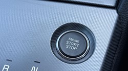 2025 (75) KIA SPORTAGE 1.6T GDi HEV Pure 5dr Auto 5333282