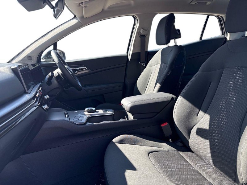 2025 (75) KIA SPORTAGE 1.6T GDi HEV Pure 5dr Auto 5333245