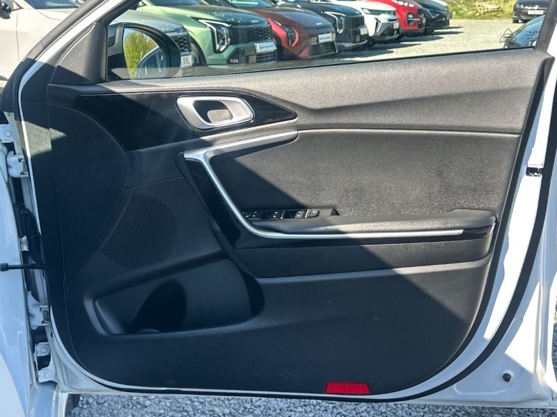 2022 (22) KIA CEED 1.5T GDi ISG GT-Line 5dr 5346556