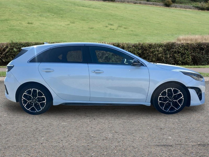 2022 (22) KIA CEED 1.5T GDi ISG GT-Line 5dr 5346550