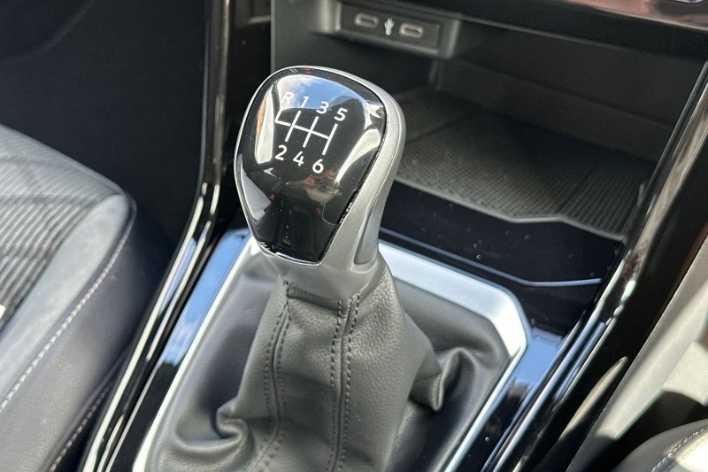 2022 (72) VOLKSWAGEN T-ROC 1.5 TSI R-Line 5dr 5344148