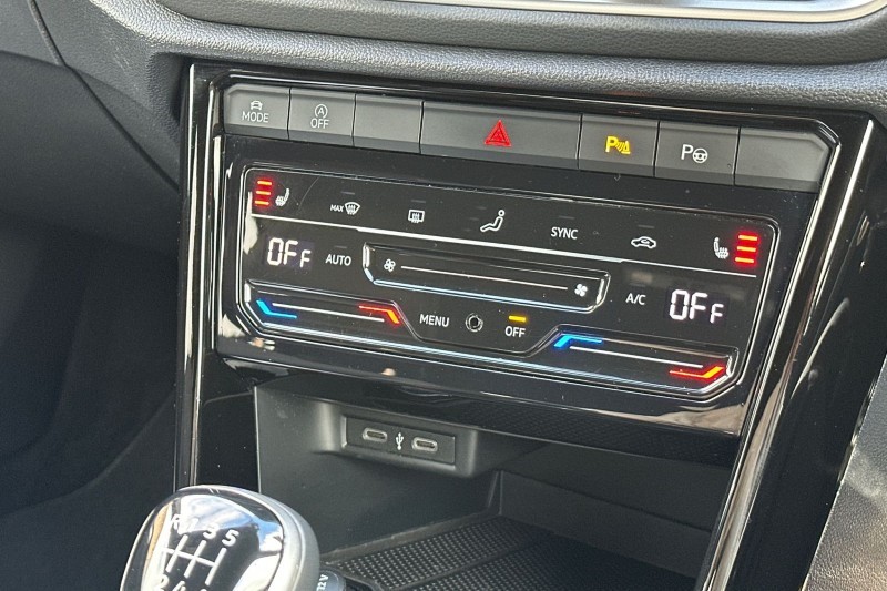 2022 (72) VOLKSWAGEN T-ROC 1.5 TSI R-Line 5dr 5344144