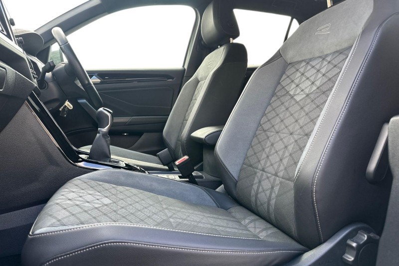 2022 (72) VOLKSWAGEN T-ROC 1.5 TSI R-Line 5dr 5344121