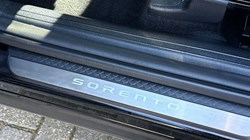 2026 (75) KIA SORENTO 1.6 T-GDi HEV 3 5dr Auto 5338965