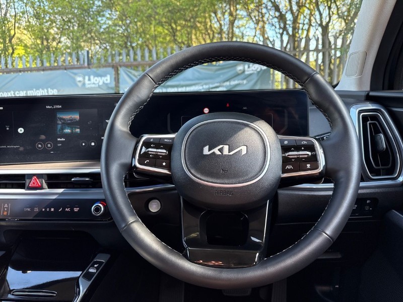2026 (75) KIA SORENTO 1.6 T-GDi HEV 3 5dr Auto 5338936