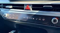 2026 (75) KIA SORENTO 1.6 T-GDi HEV 3 5dr Auto 5338945