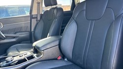 2026 (75) KIA SORENTO 1.6 T-GDi HEV 3 5dr Auto 5338950