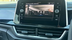 2025 (25) VOLKSWAGEN T-ROC 1.5 TSI R-Line 5dr DSG 5372568