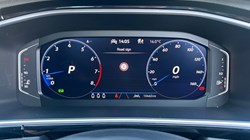 2025 (25) VOLKSWAGEN T-ROC 1.5 TSI R-Line 5dr DSG 5372561