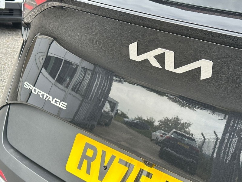 2025 (75) KIA SPORTAGE 1.6T GDi HEV Pure 5dr Auto 5376246