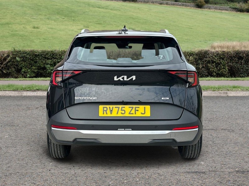 2025 (75) KIA SPORTAGE 1.6T GDi HEV Pure 5dr Auto 5376215