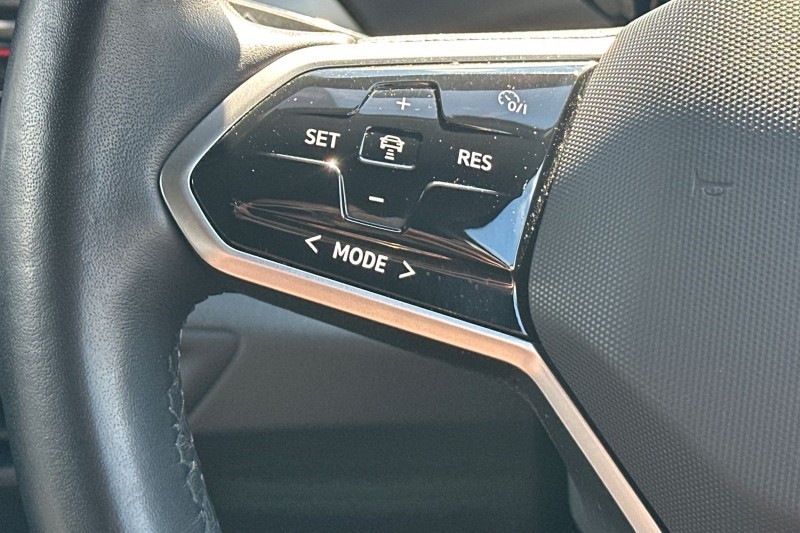 2022 (22) VOLKSWAGEN ID.5 150kW Style Pro Performance 77kWh 5dr Auto 5462181