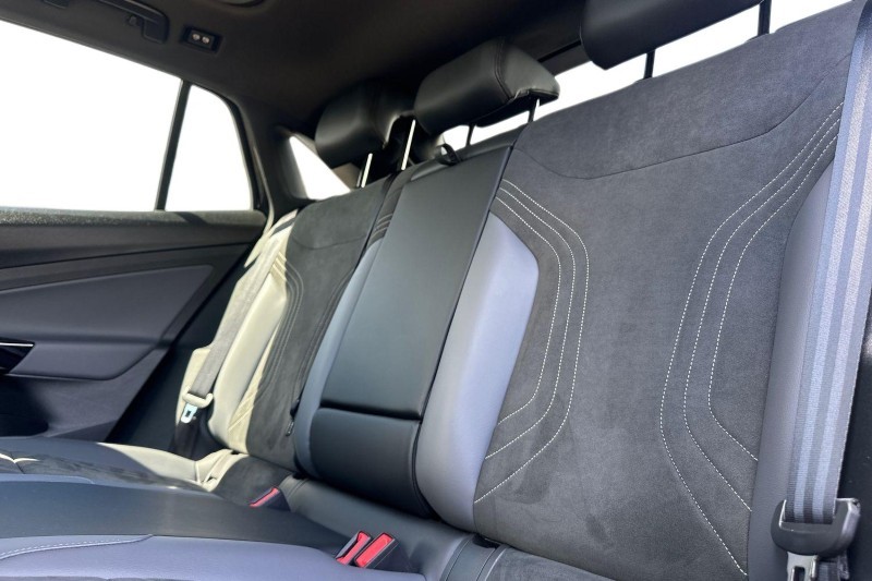 2022 (22) VOLKSWAGEN ID.5 150kW Style Pro Performance 77kWh 5dr Auto 5462166