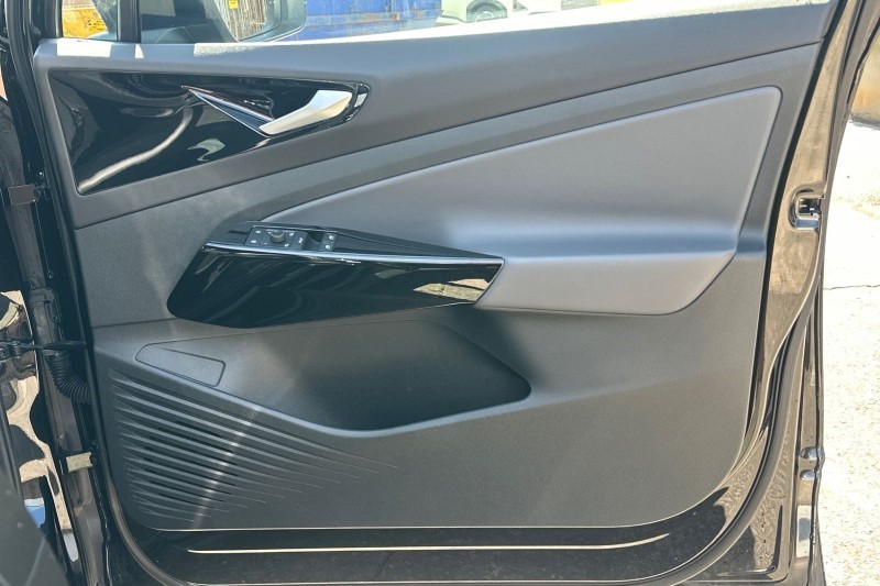 2022 (22) VOLKSWAGEN ID.5 150kW Style Pro Performance 77kWh 5dr Auto 5462174