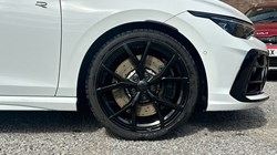 2025 (25) VOLKSWAGEN GOLF 2.0 TSI 333 R Black Edition 4Motion 5dr DSG 5368447