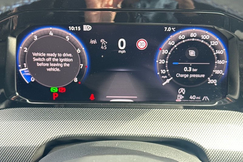 2025 (25) VOLKSWAGEN GOLF 2.0 TSI 333 R Black Edition 4Motion 5dr DSG 5368460